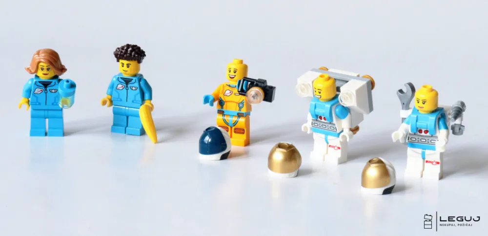 Lunárna vesmírna stanica