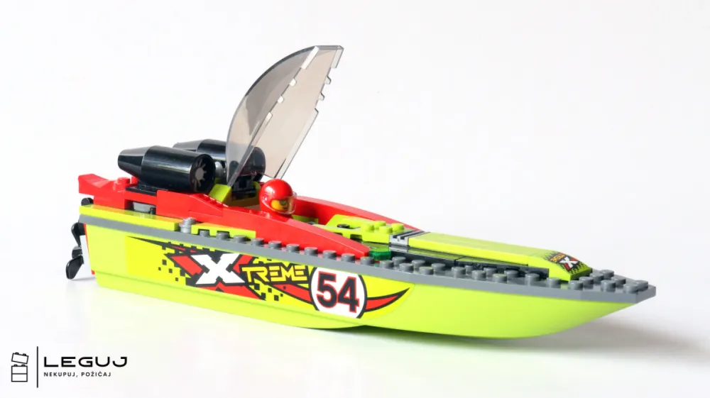 Preprava pretekárskeho člnu