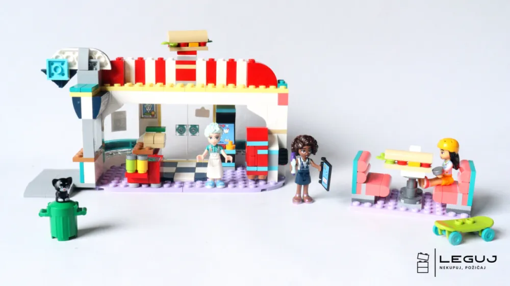 Bistro v centre mestečka Heartlake