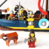 Vikinská loď a morský had